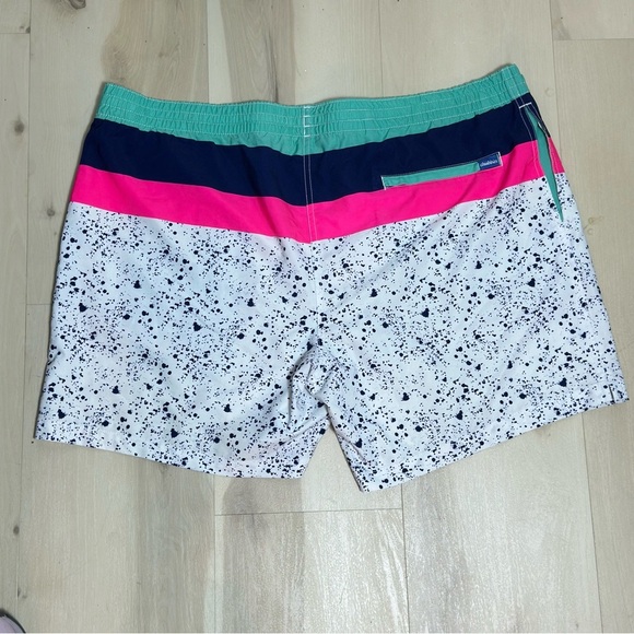 CHUBBIES The Aquatic Libations Trunks Size 2X Large 5.5” Summer colorful striped - Picture 8 of 12
